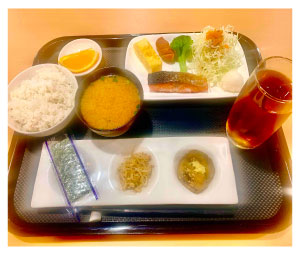 和朝食